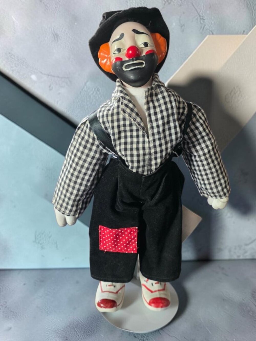 VINTAGE HERITAGE 15" Porcelain Wind Up Musical Hobo Clown